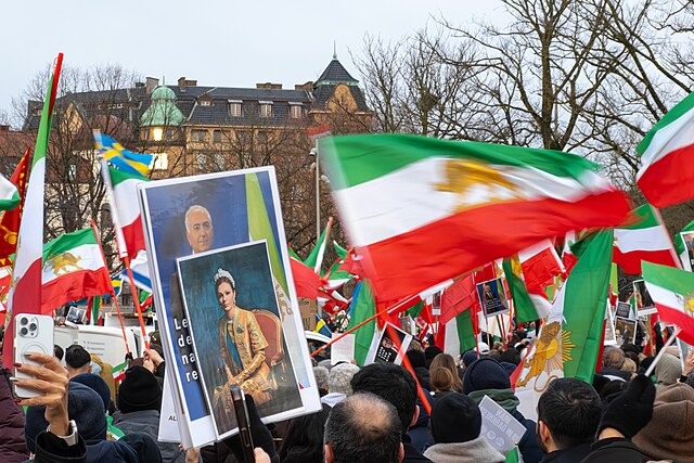 Le proteste in Iran e lo spettro degli scià